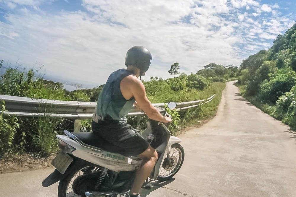 The road leading to Monkey Mountain is quite narrow and winding, ideal for those with good driving skills